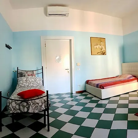 Nightstars Panzió Mestre